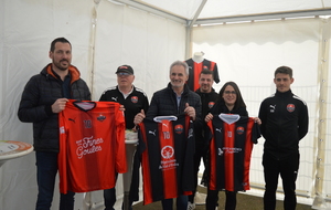 PARTENAIRES - Remise de maillots